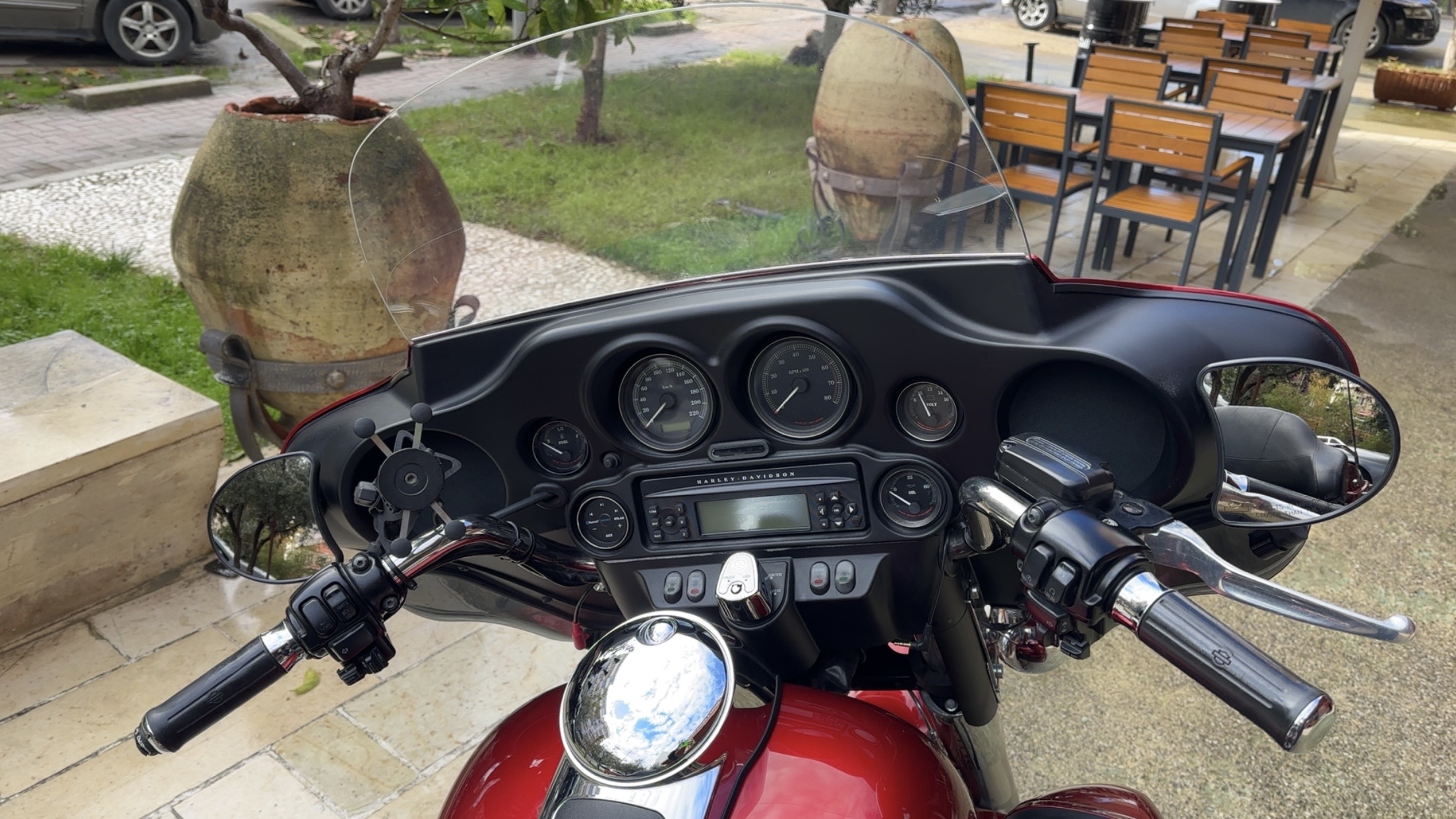 Harley-Davidson Electra Glide Ultra Limited - Image 8